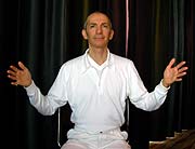 Der Australier Ratziel Bander ist im Oktober und November 2007 persönlich in München bei den Hsin Tao Seminaren anwesend (Foto.  Martin Schmitz)